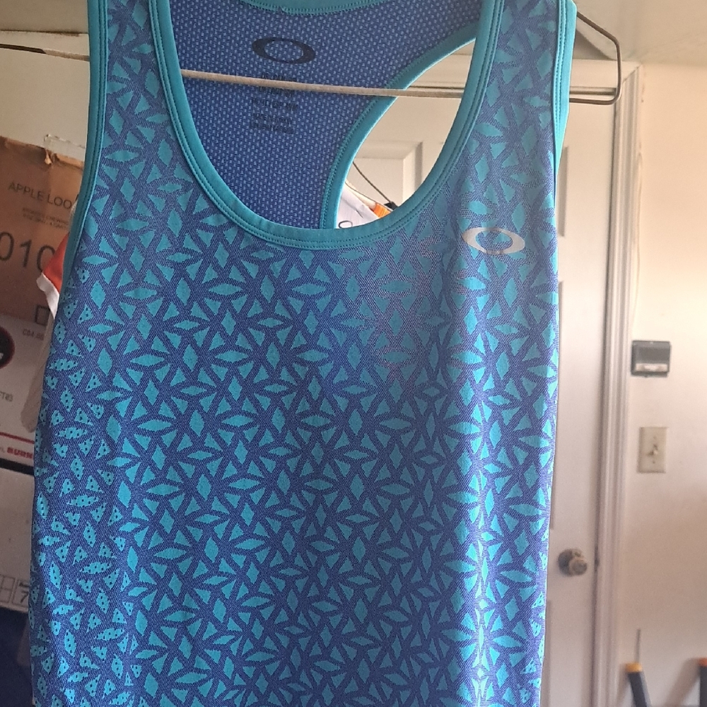 Oakley Women's Teal Geometric Tank Top